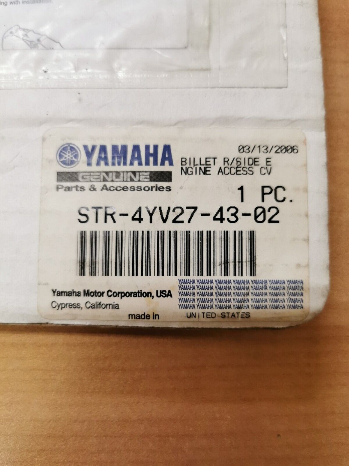 NOS YAMAHA V STAR 650 1998 - 2004 RIGHT SIDE ENGINE COVER STR-4YV27-43-02 Y43
