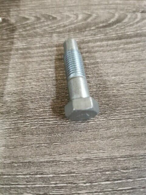 NOS SUZUKI TM250 T3502 TS100 T500 TC100 GT250 T350J BOLT 09135-10002 S46