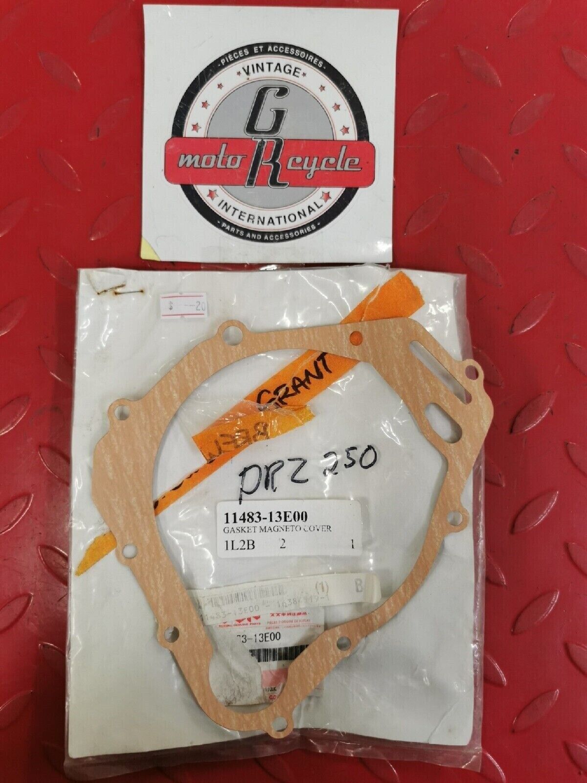 NEW NOS SUZUKI DR-Z250 2001 TO 2007 MAGNETO GASKET 11483-13E00 S11