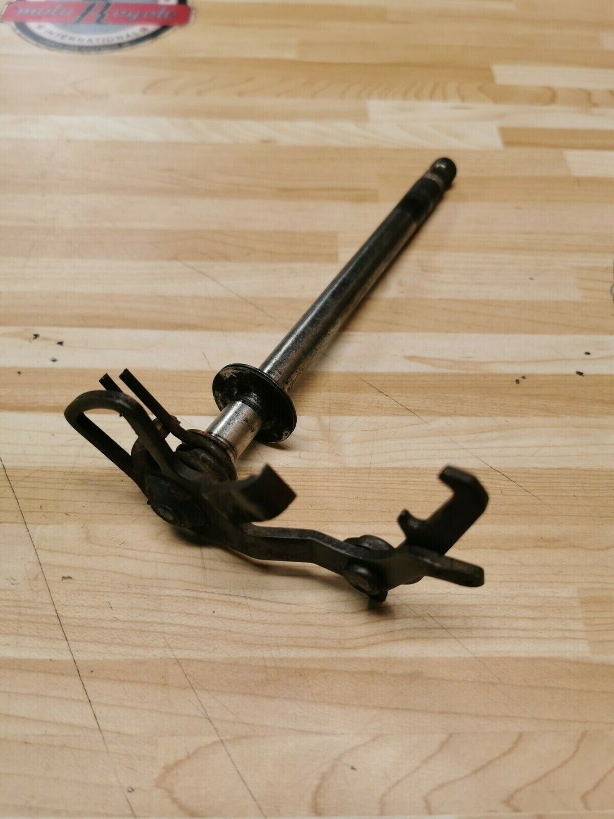 Yamaha XT200 1982 transmission gearshift gear shift shaft 1983