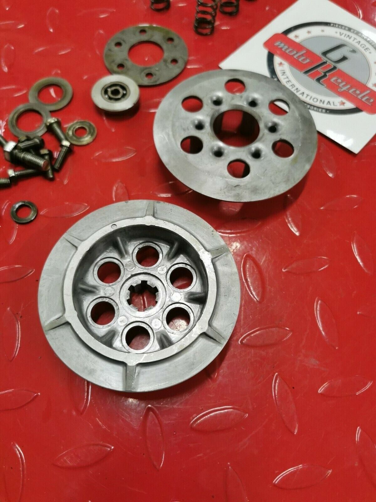 Kawasaki KX80 1979 clutch hub pressure plate 13081-1028 13086-1002