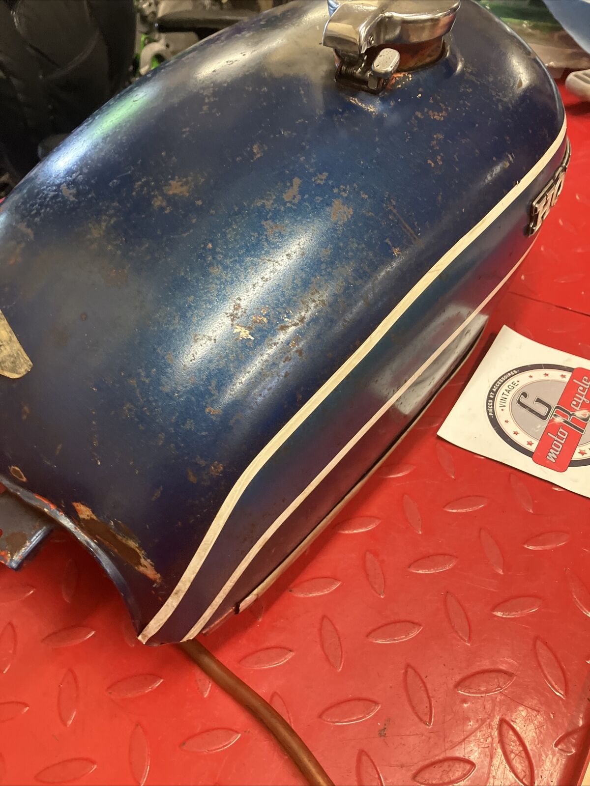 Honda CB350 1972 1973 Fuel tank gas petrol reservoir