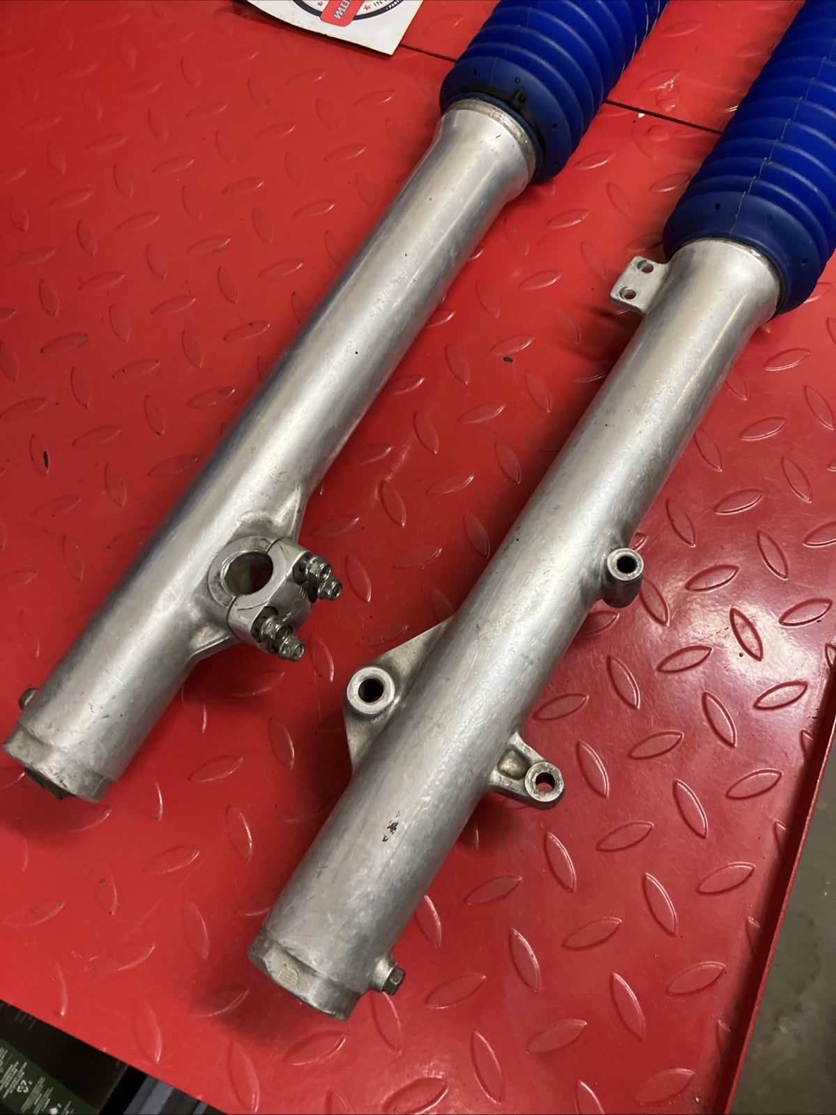 Honda CR250R 1984 Front forks suspension damper