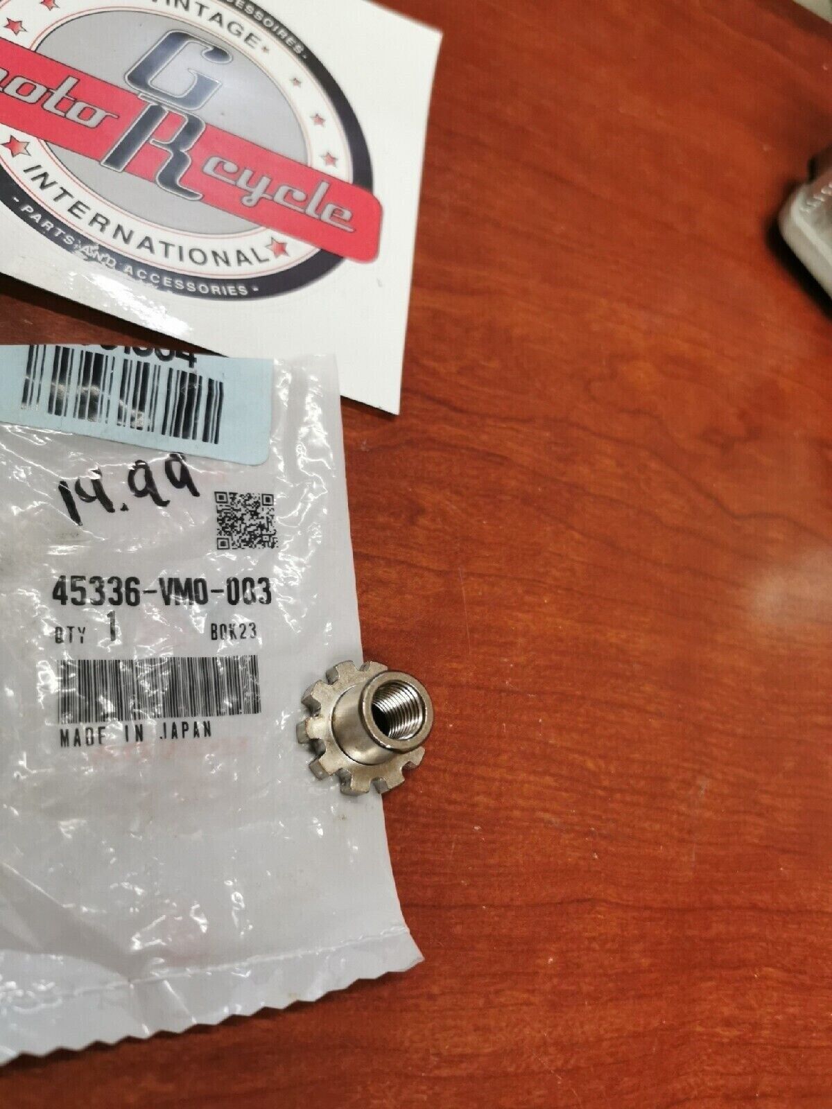NOS Honda TRX350 TRX400 TRX300 ADJUSTER NUT RIGHT 45316-VM0-003 H34