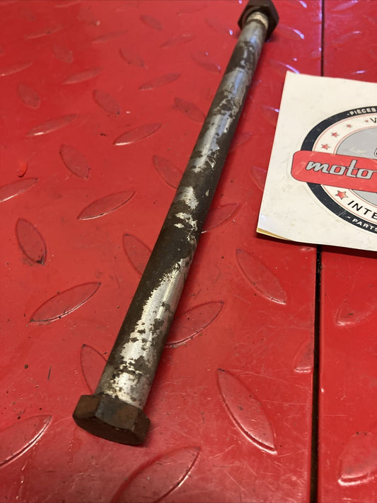 Kawasaki KX125 1980 swingarm shaft pivot bolt axle KX250 KX420 KDX