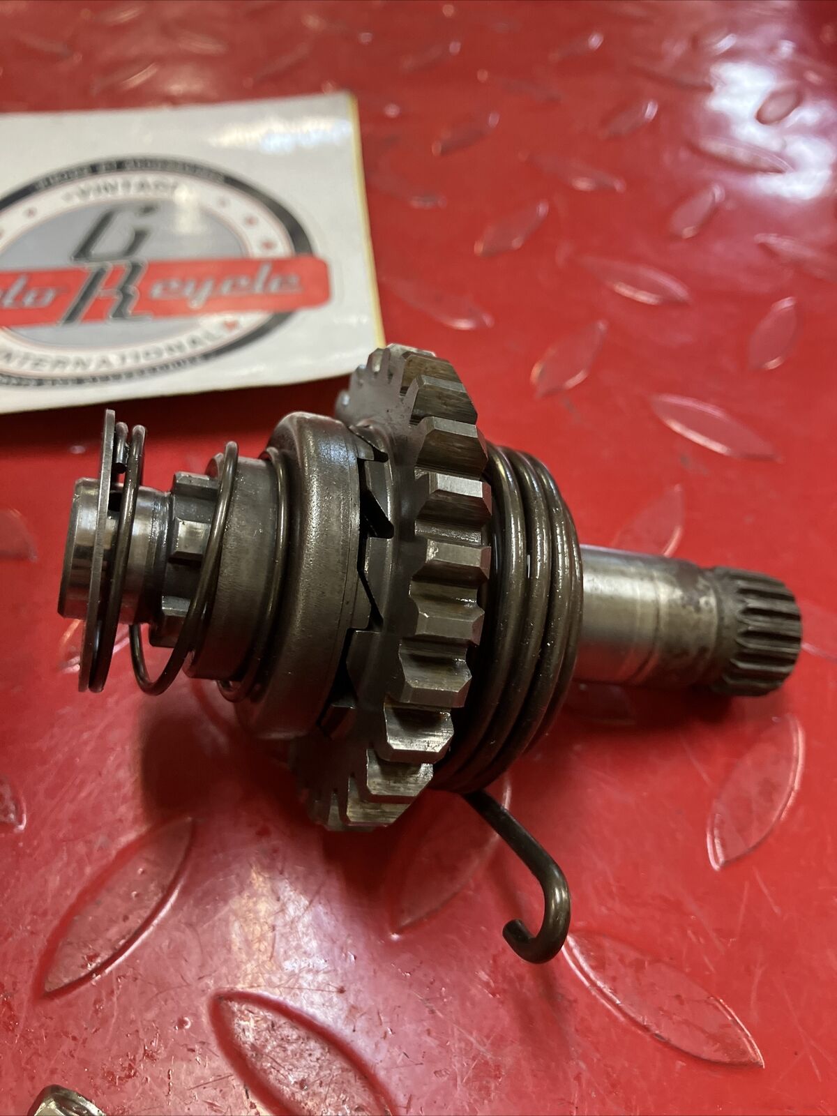 Suzuki RM125 1985 kickstarter kick starter spindle shaft idle gear 1984 2
