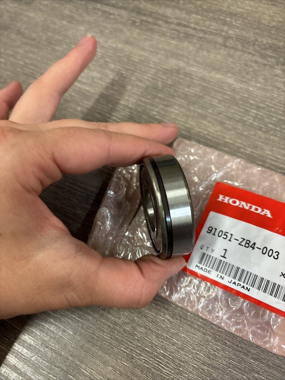 NOS Honda BEARING 20X47X14 91051-ZB4-003 H124