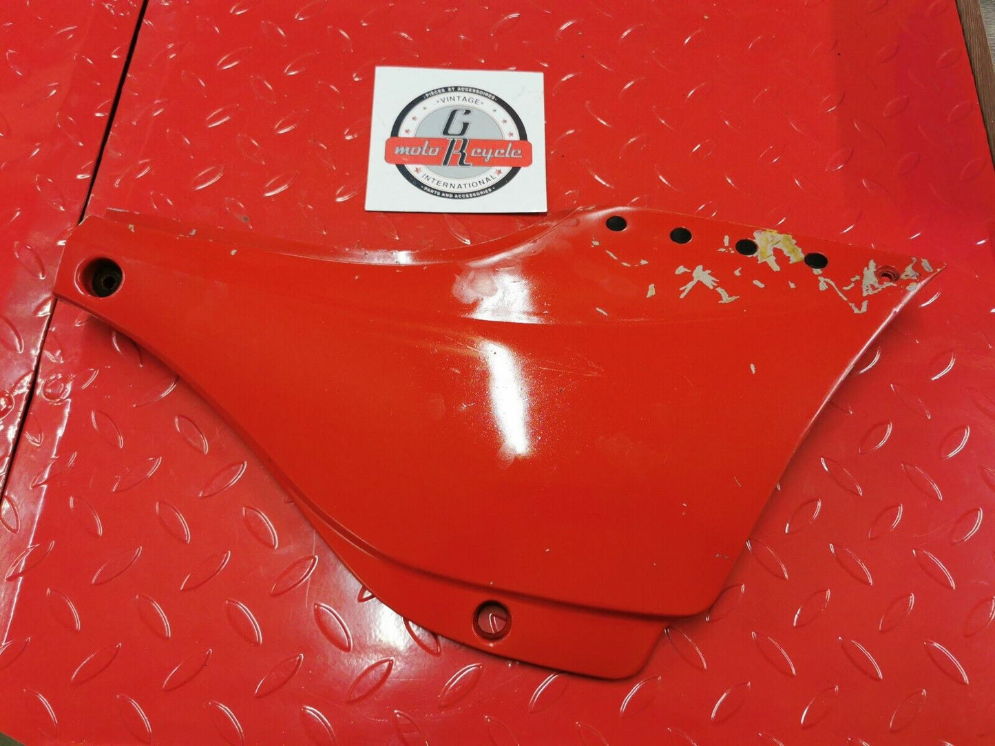 Kawasaki GPZ750 1983 right side cover panel fairing 1984