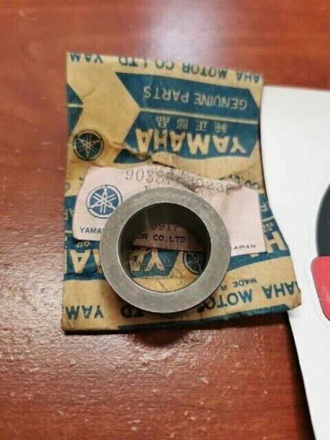 NOS Yamaha 1973 1974 TX750 COLLAR 90387-20236-00 Y116