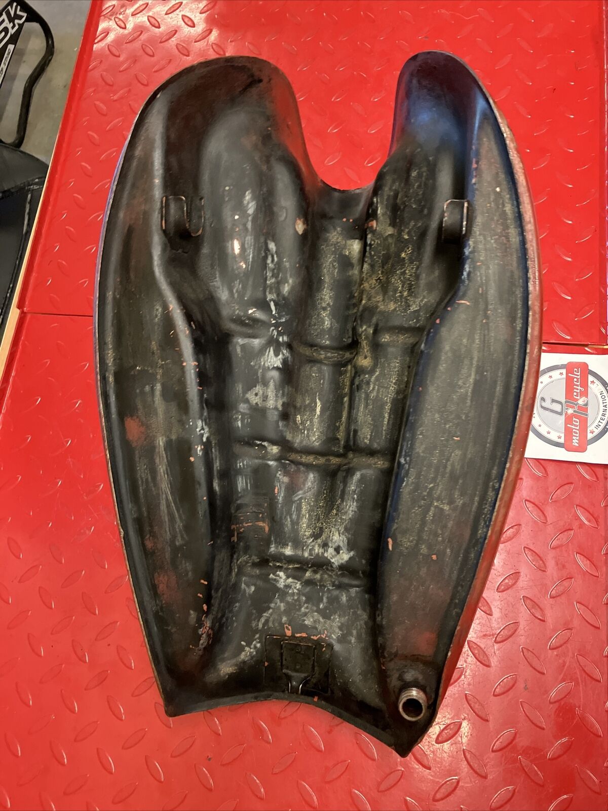 Kawasaki KZ900 KZ1000 Fuel tank gas petrol reservoir