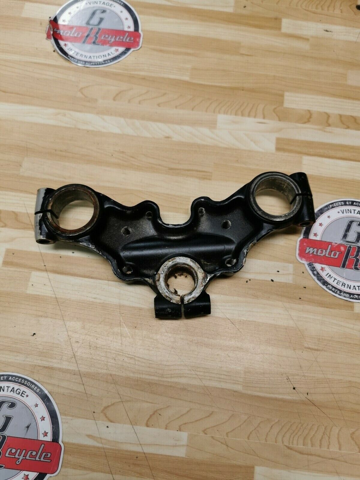 Yamaha DT250 1976 steering stem triple clamp tree top crown handle DT400