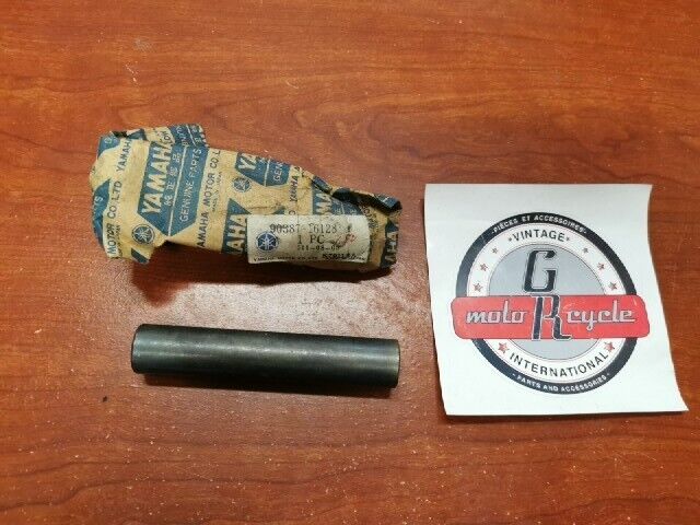 NOS Yamaha DS6 DT1 R5 RD250 RD350 COLLAR 90387-16128-00 SUB 150-22126-00-00 Y110