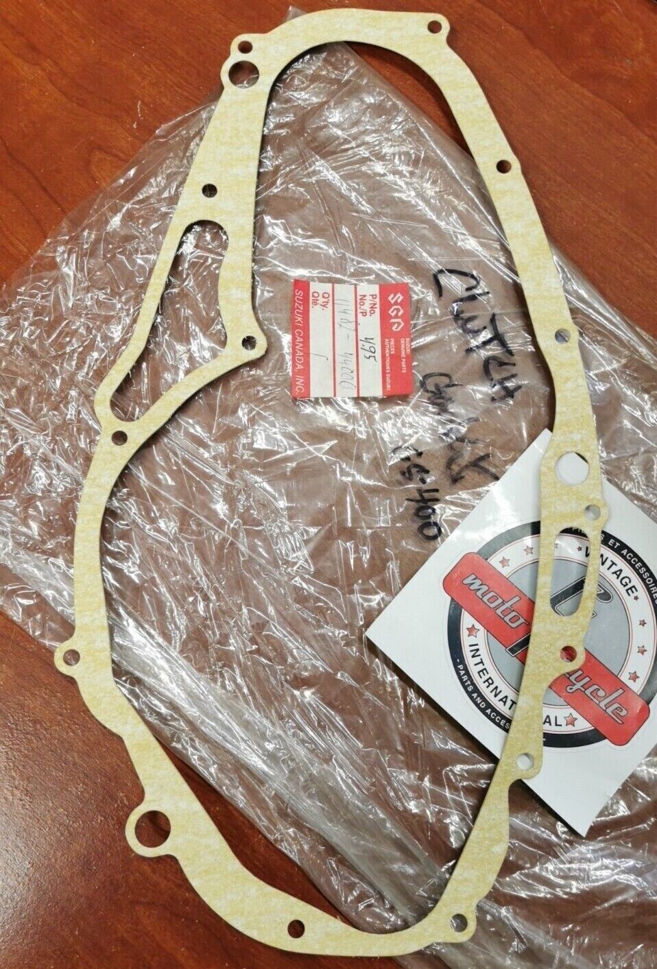 NOS Suzuki GS400 GS425 CLUTCH COVER GASKET 11482-44000 SUB. 11482-44001 S31