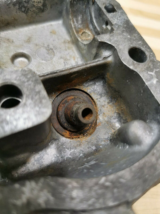 Honda XR200 1981 cylinder head jug barrel top