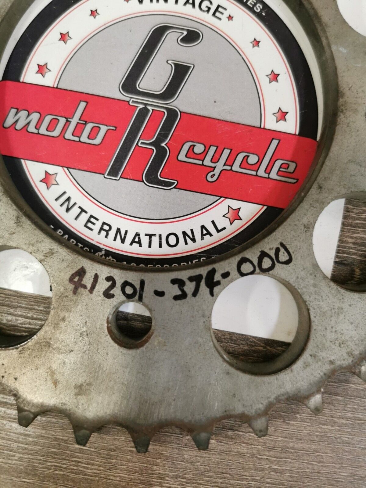 NOS HONDA CB550 1976 - 1978 SPROCKET FINAL DRIVEN 37T 41201-374-000 H60