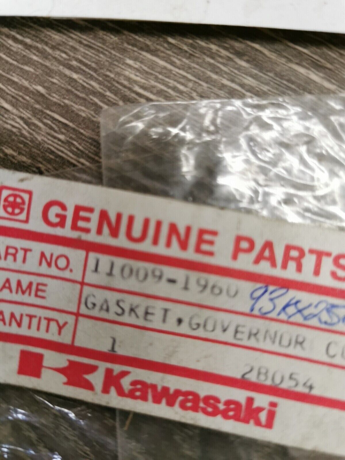 NOS KAWASAKI KX250 KX500 1992 - 2004 GOVERNOR COVER GASKET 11009-1960 K31