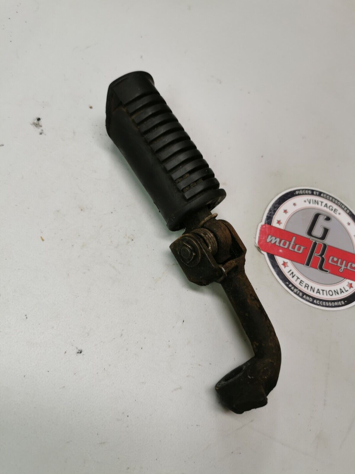 Honda CB750F 1978 front right left footpeg footrest peg step 50630-410-000 1977