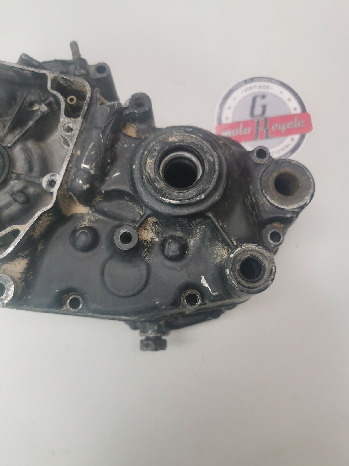 Suzuki RM125 1984 crankcase crank case left right