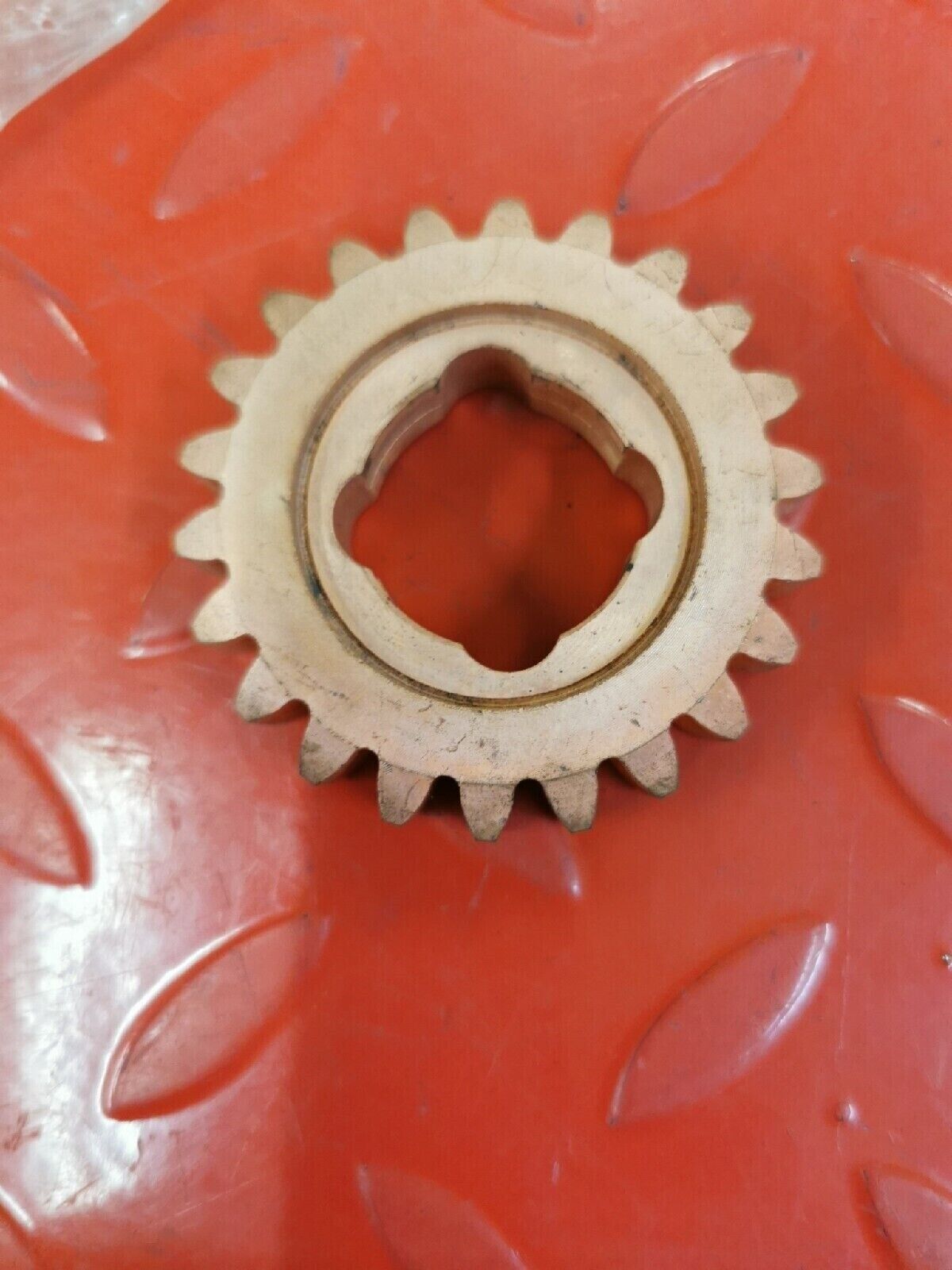 NOS SUZUKI TC125 1972 - 1976  GEAR  REDUCTION  24611-28200 S12