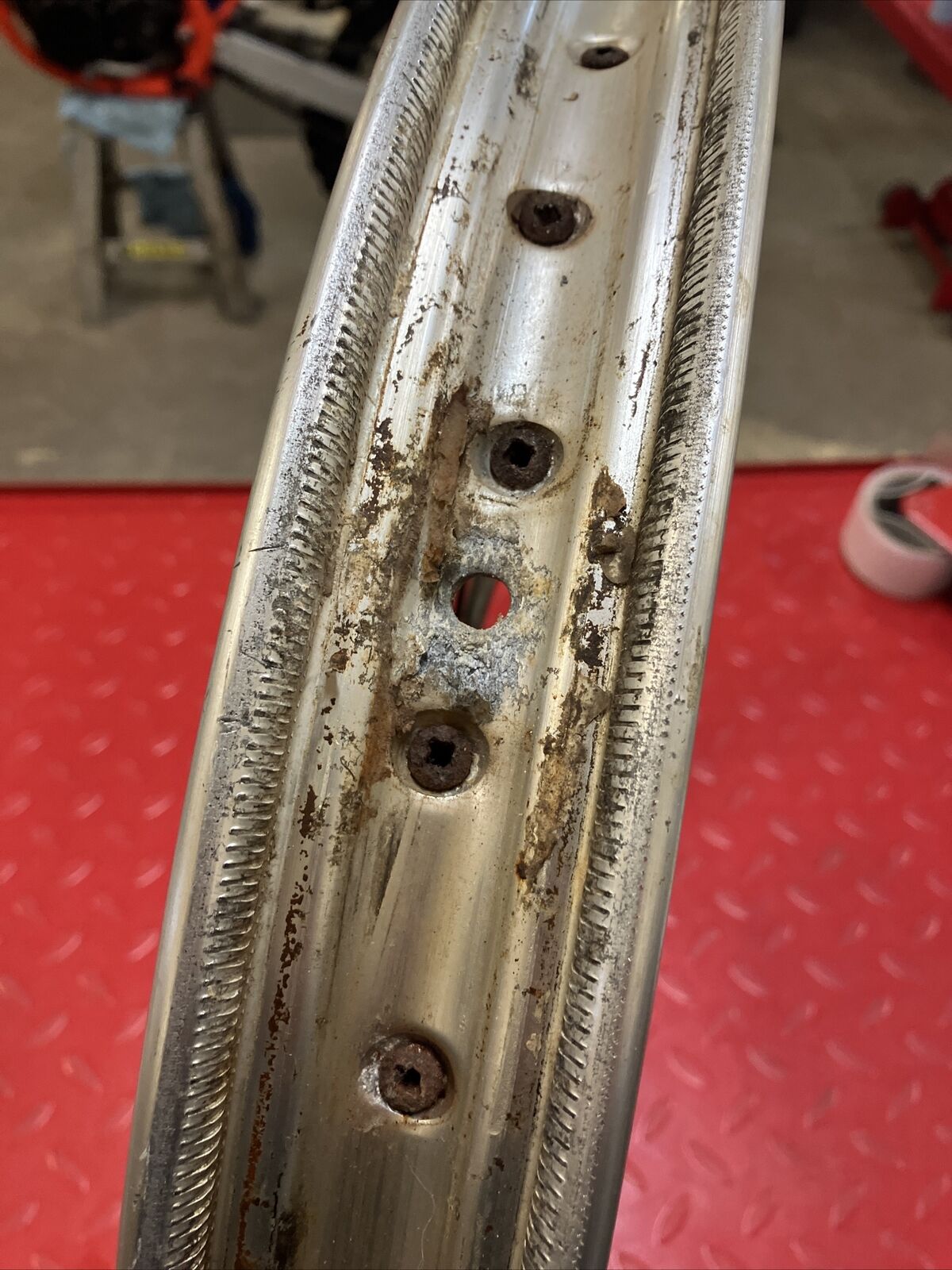 Yamaha DT200 1984 front wheel hub spoke rim disk