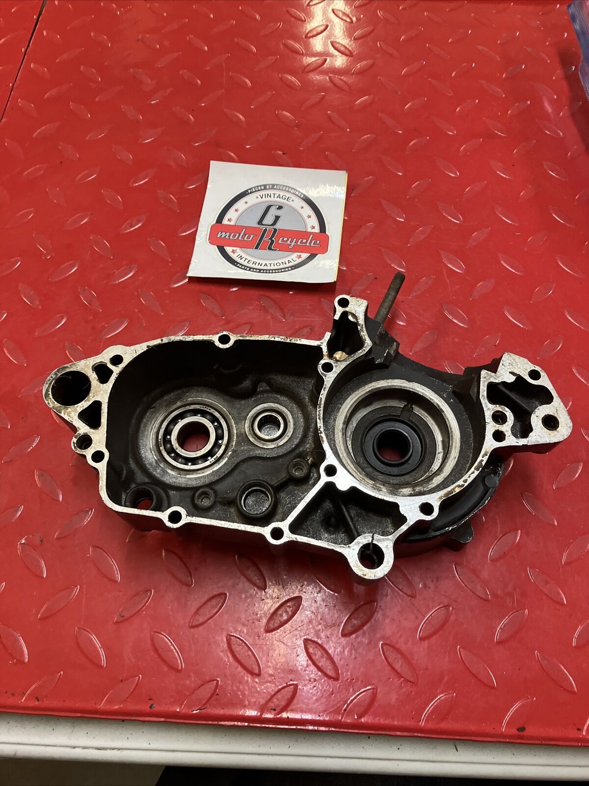 Kawasaki KX125 1983 left crankcase