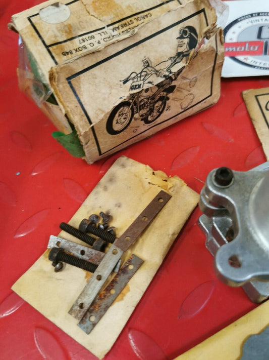 NOS GEM  Hodaka Rat Wombat REED VALVE MANIFOLD MISSING HARDWARE  G-5035   J15
