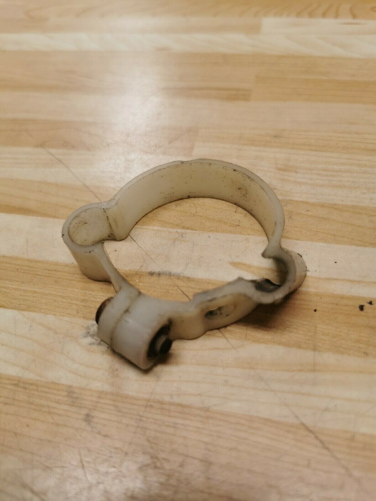 Yamaha DT200 1986 front brake hose line clamp holder guide