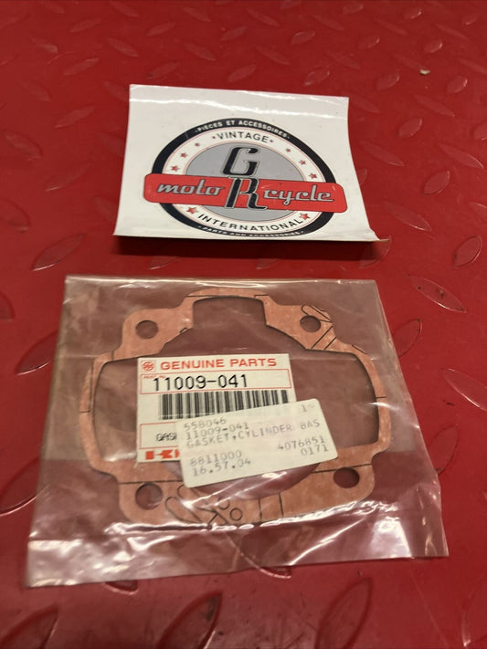 NOS KAWASAKI KE175 KD175 CYLINDER BASE GASKET 11009-041 K21