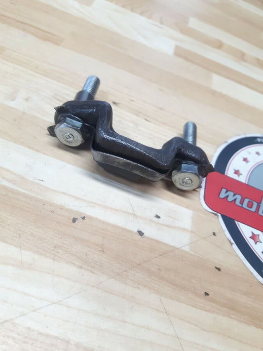 Honda CR125R 1981 kickstarter spindle stopper retainer plate 28262-KA3-000 82 2