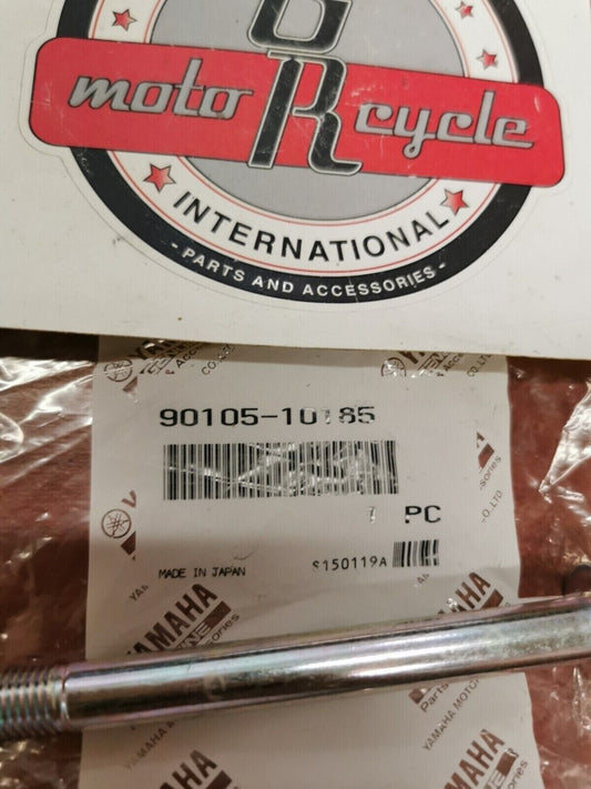 NOS Yamaha YFM35 YFM45 YFM450 YFM40 YFM5 YFM7 FLANGE BOLT 90105-10185-00 Y83