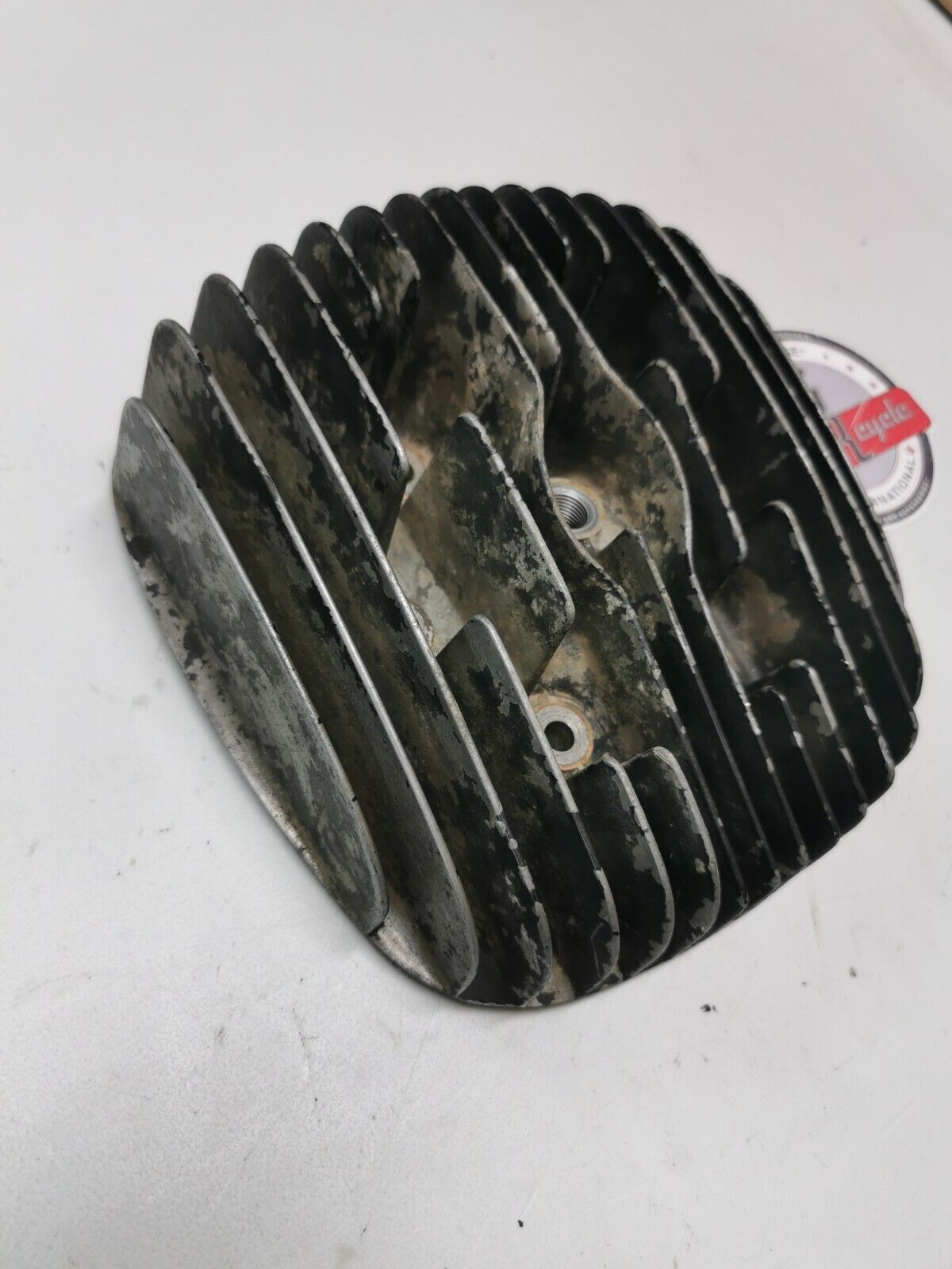 Suzuki RM250 1976 cylinder head jug barrel cover