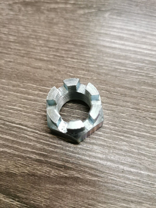 NOS YAMAHA NUT CASTLE 90171-18043-00 Y51