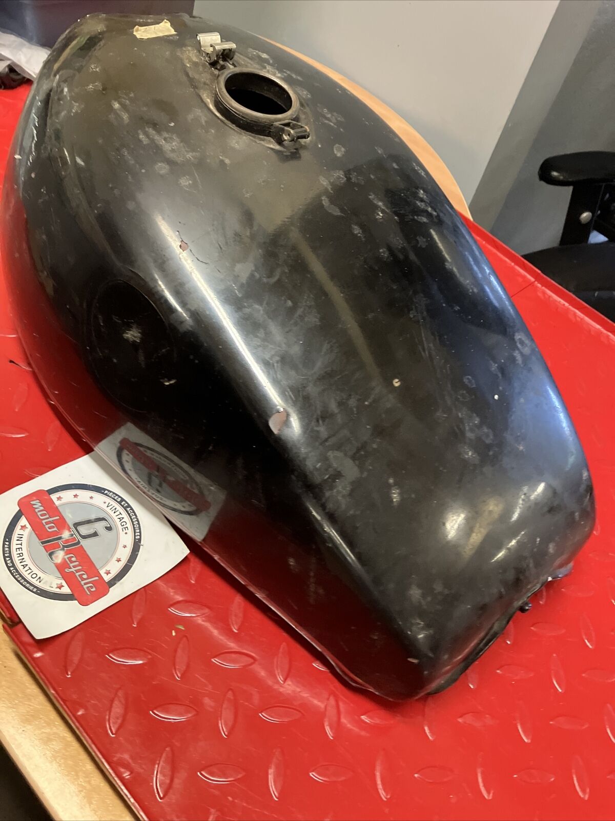 Kawasaki Z1 1975 Fuel tank gas petrol reservoir