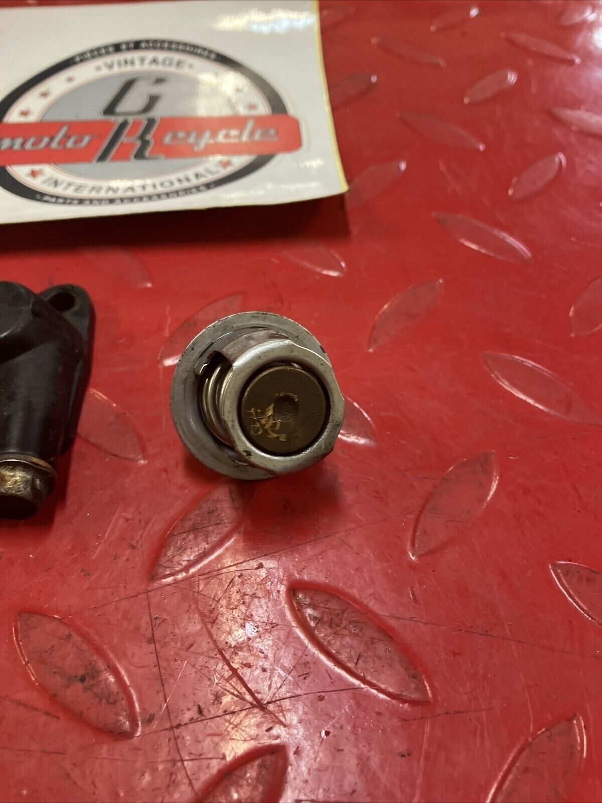 Yamaha DT200 1984 cylinder head thermostat and cover coolant elbow pipe