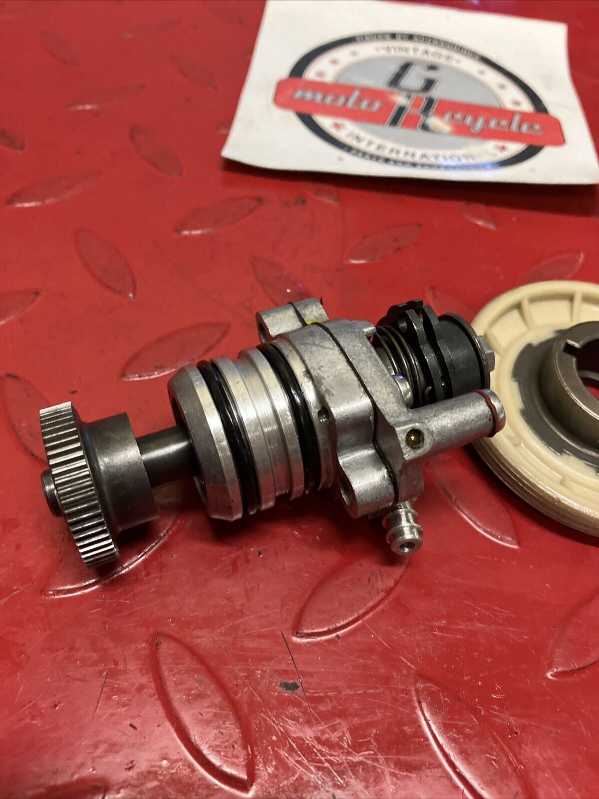 Yamaha U7E 1972 V70 oil pump assy drive gear