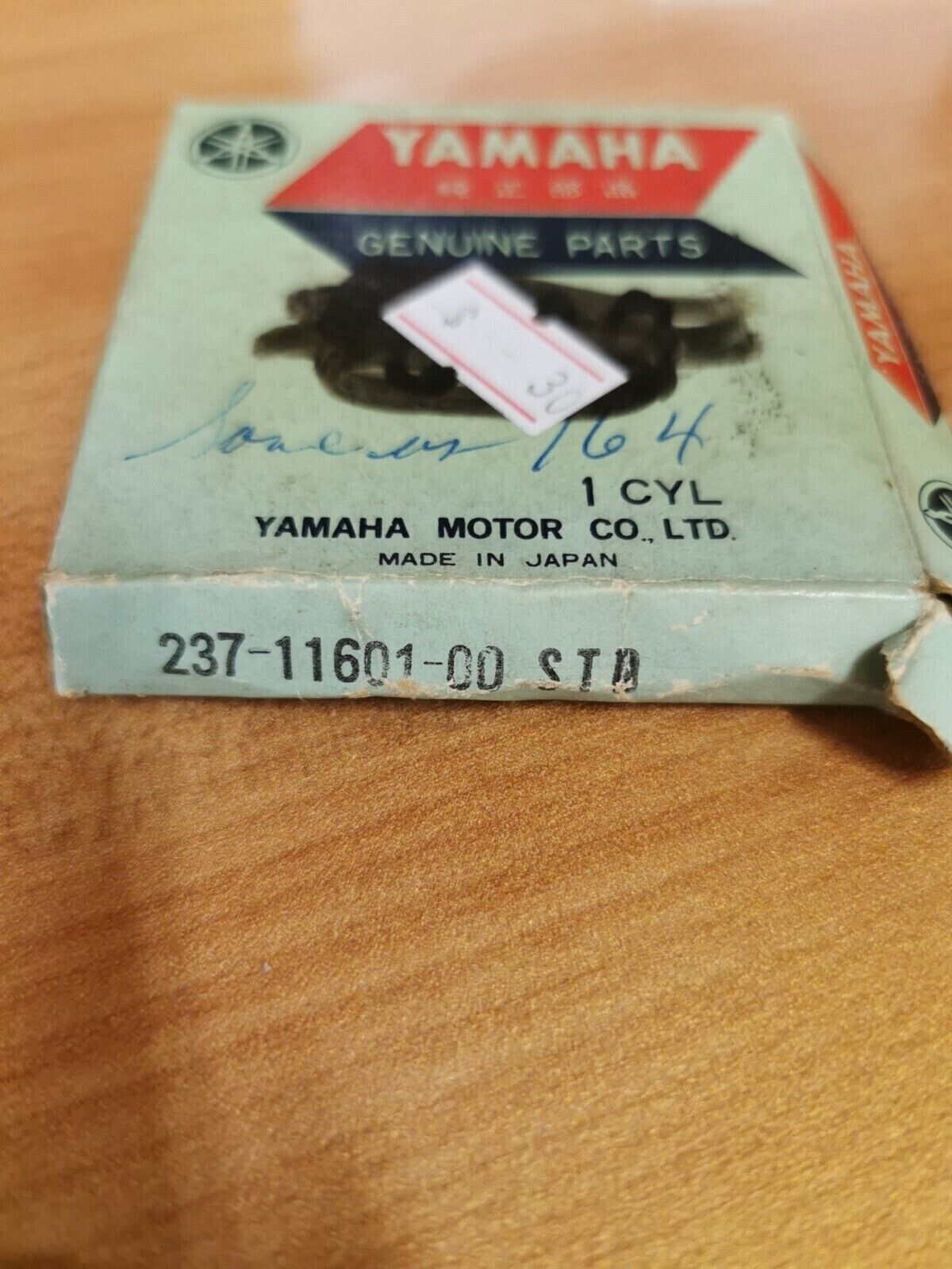 NOS YAMAHA CS2 1968 PISTON RING SET STD 237-11601-00-00 Y48