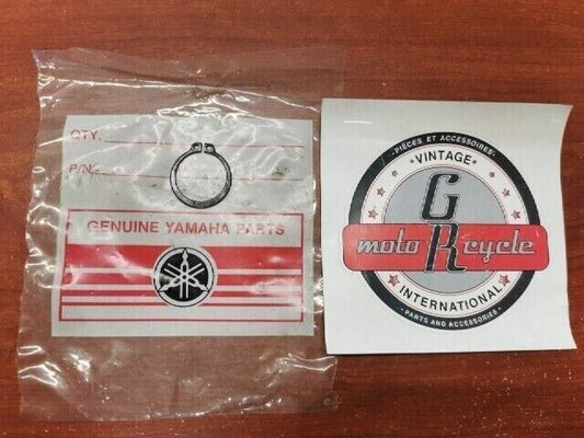 NOS Yamaha DS6 DT250 CV80 BW350 CIRCLIP 93410-25010-00 SUB 99009-25400-00 Y136