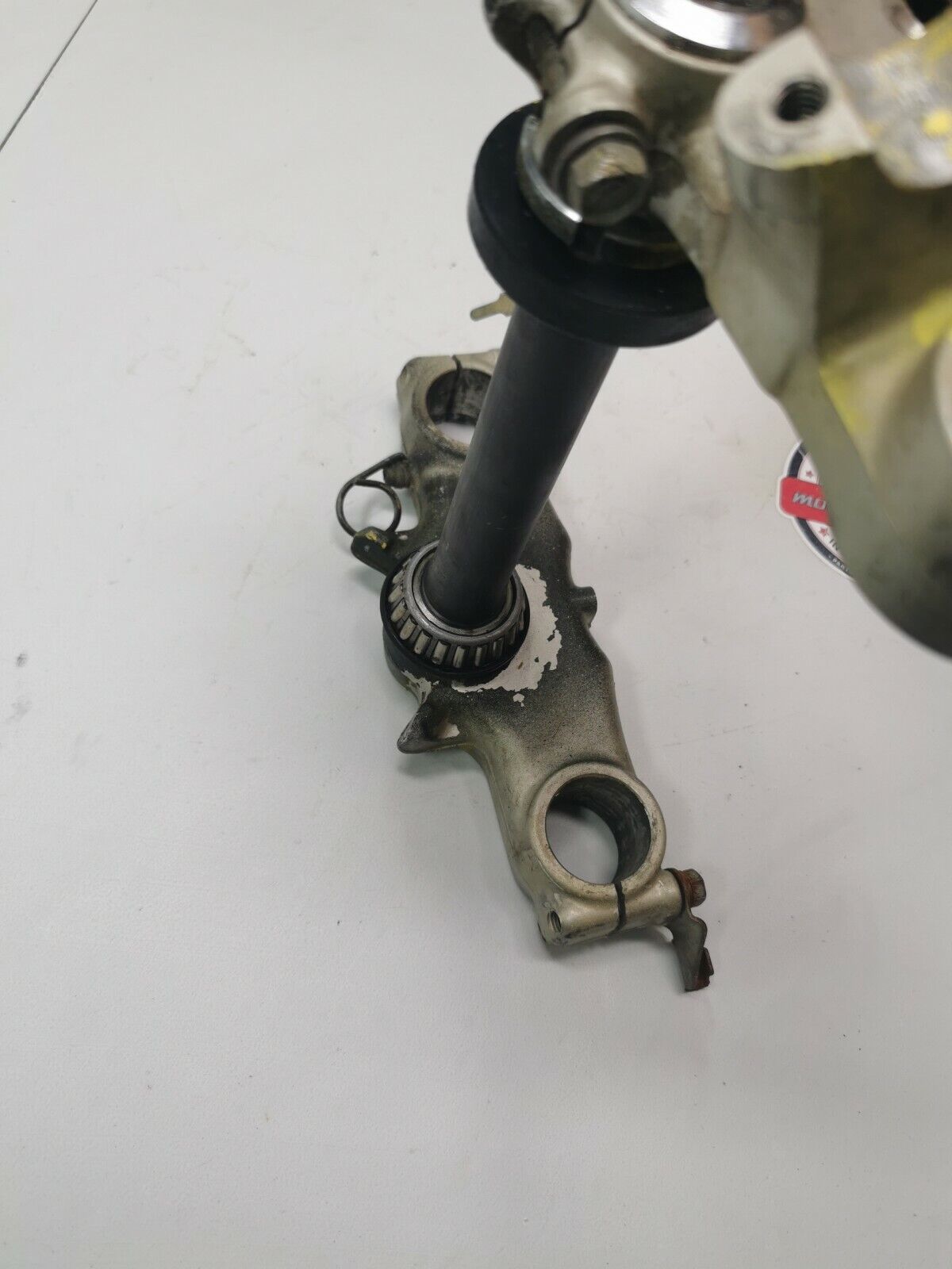Suzuki PE175 1982 steering stem triple clamp tree head 1983 51410-14410-08C