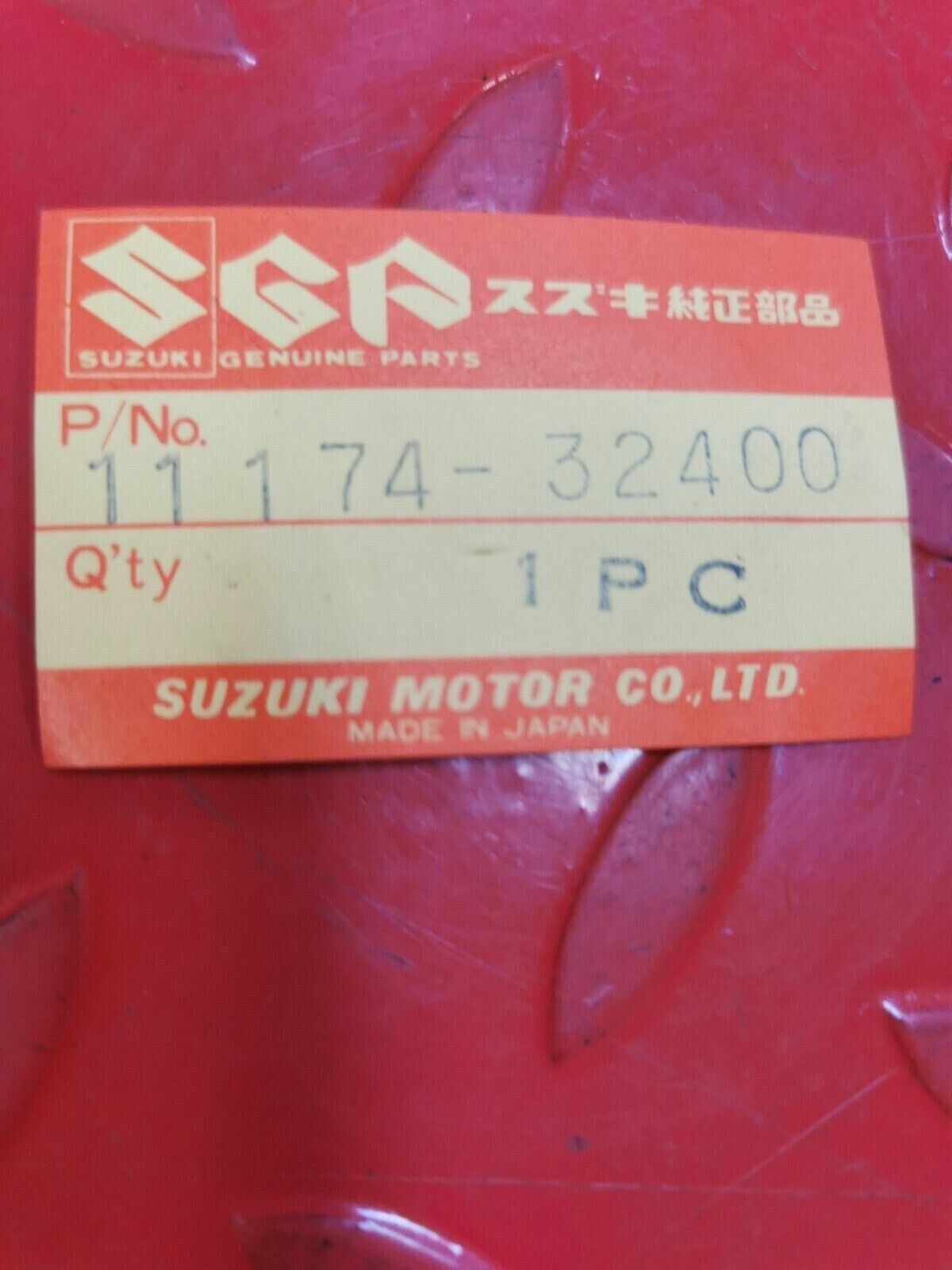 NOS SUZUKI LT-F250 LT-4 INSPECTION CAP 11174-32400 SUPERCEDED 11175-42A00 S2
