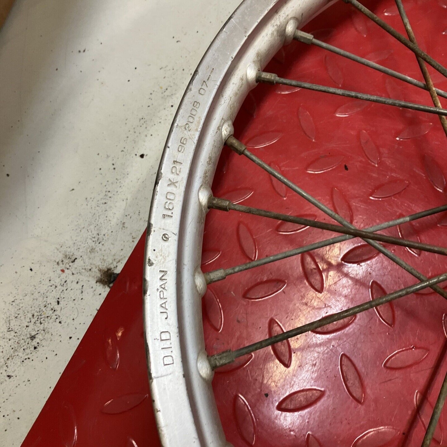 Yamaha YZ125 1978 front wheel hub rim 1K7-25111-10-98