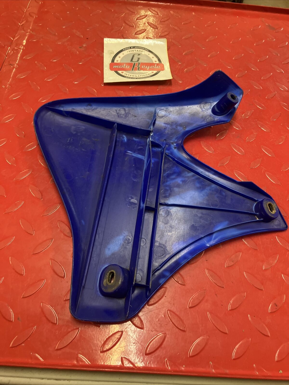 Yamaha YZ426F 2000 2001 2002 right side fuel tank radiator shroud cover OEM