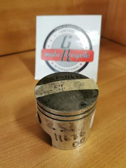 NOS YAMAHA CT1 AT1 1969 - 1971  PISTON  2 O/S 0.50   251-11636-00-00   Y47