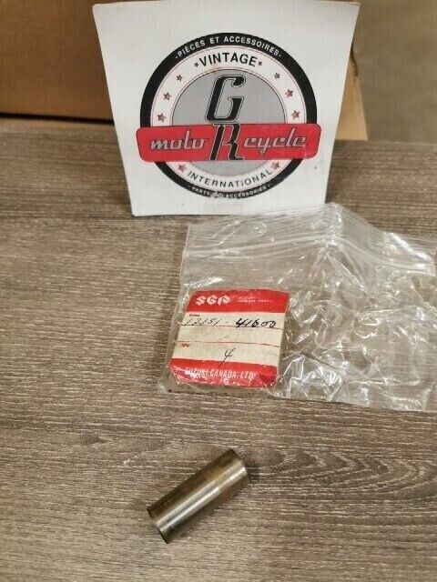 NOS SUZUKI RM100 1977 1978 PISTON PIN 12151-41600 S41