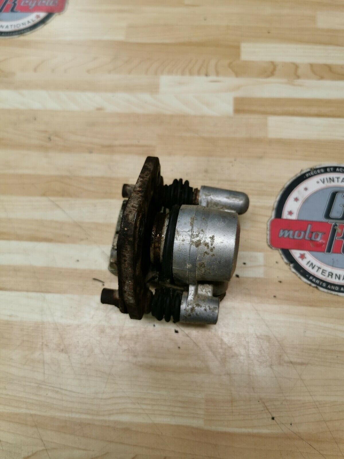 Kawasaki KX80 1990 front brake caliper