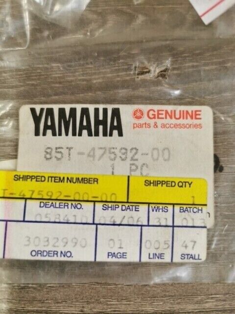 NOS YAMAHA ET250B ET300C ET250C ET340TJ ET300G GASKET 85T-47592-00-00 Y108