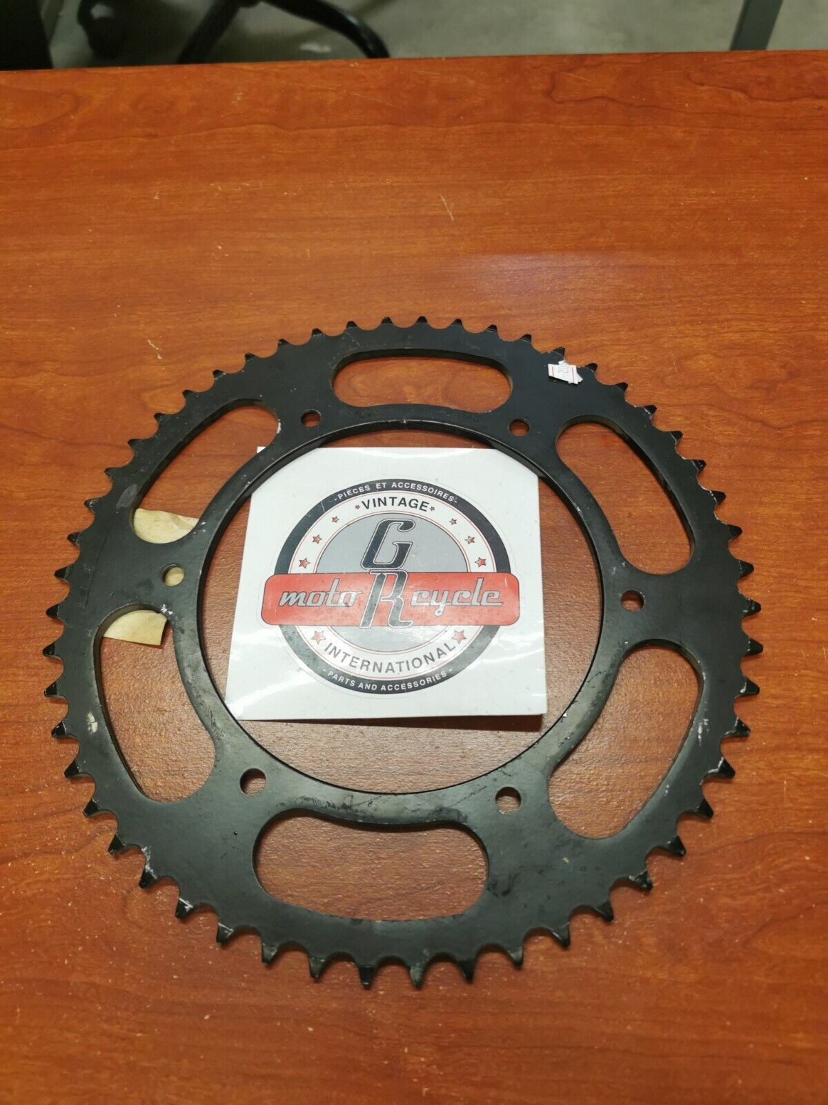 NOS Yamaha DRIVE SPROCKET 52T 26A-25452-50-33 SUB. 26A-25452-51-00 Y89