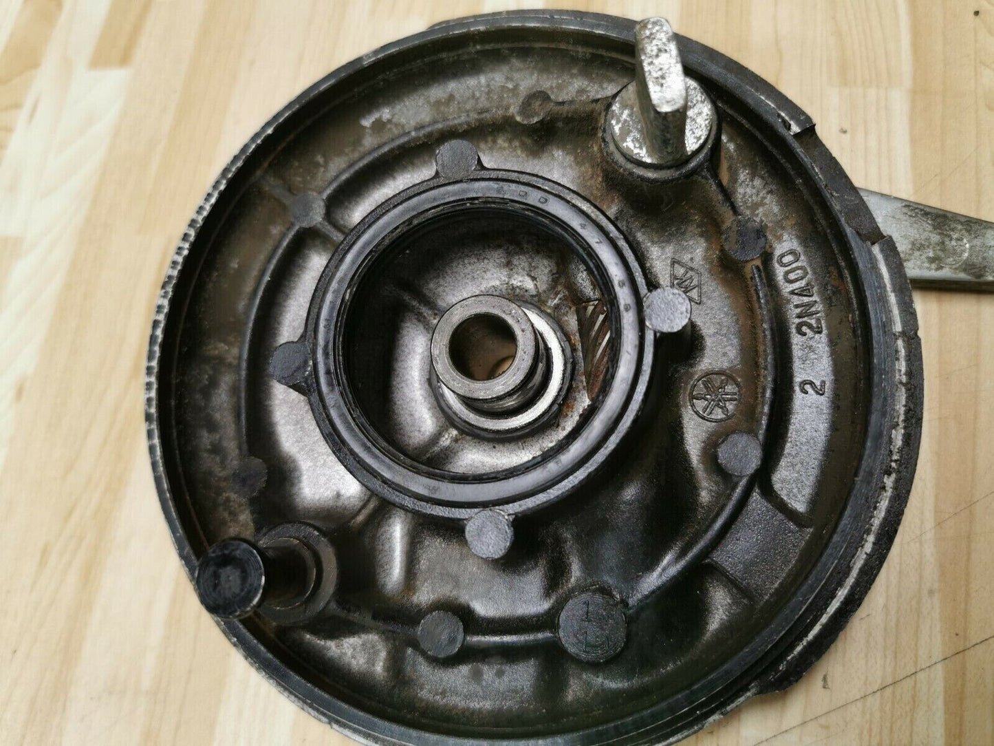 Yamaha XT200 1982 front brake panel drum plate camshaft lever XT125 1982 1983