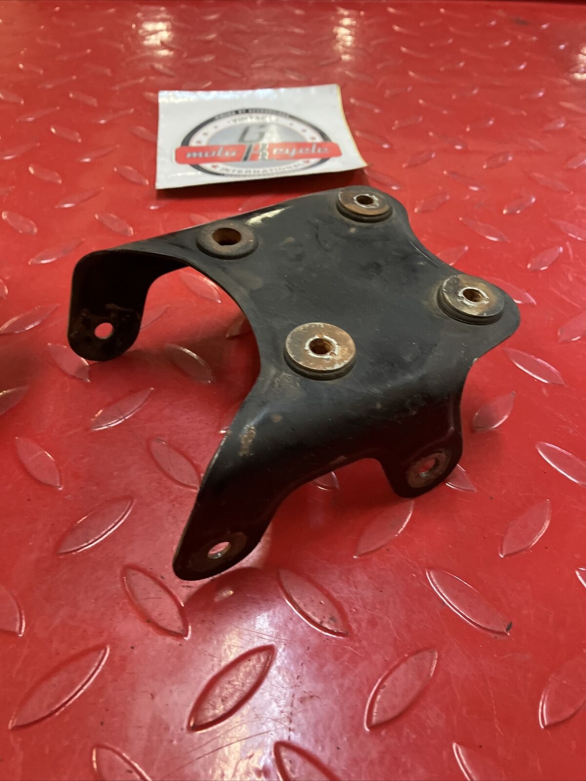 Kawasaki G5 1972 Front fender mounting plate bracket brace