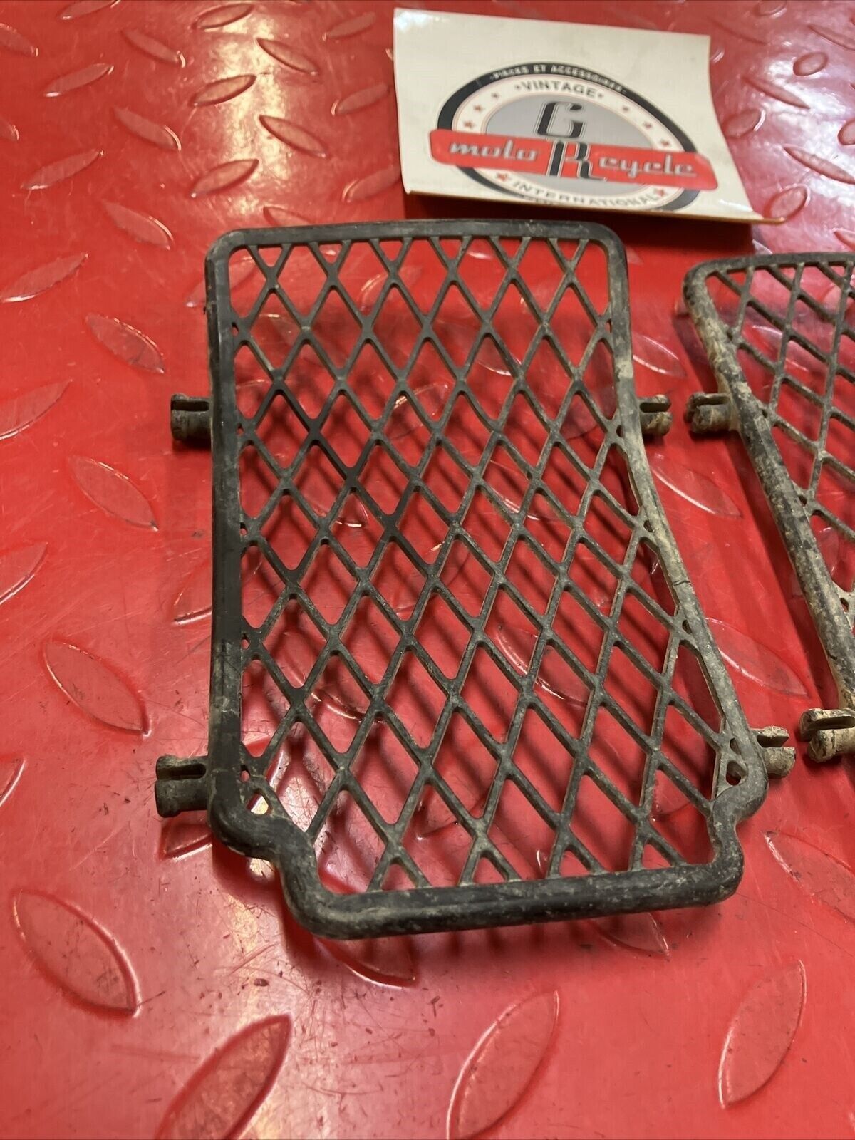 Honda CR250R 1984 Left right radiator grille louver guard CR125R