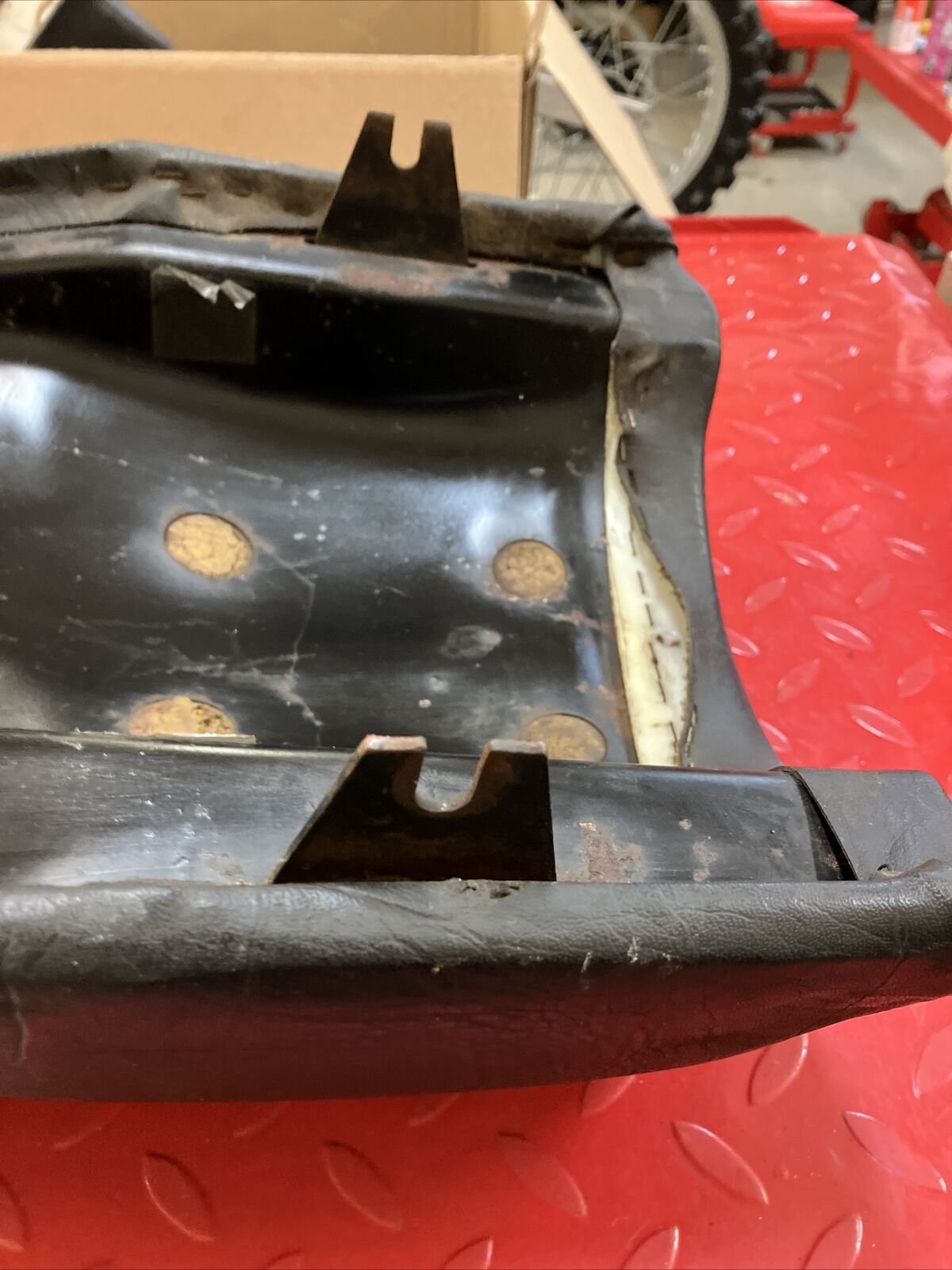Canam Can-Am Can am MX1 MX2 ? seat saddle